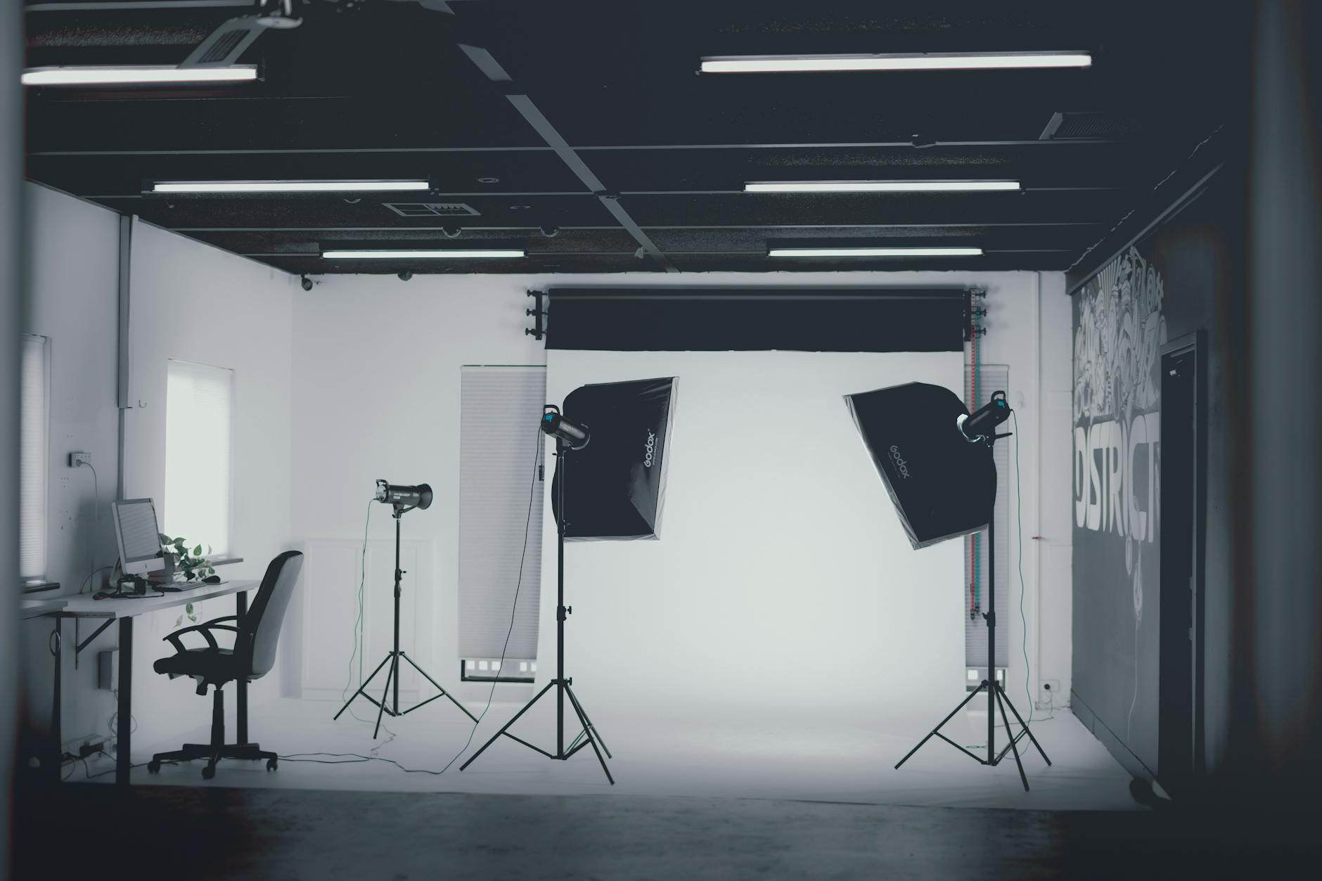 Tethered Shooting: Why Every Professional Studio Should Be Doing It